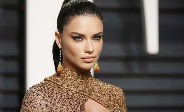 Adriana Lima: Onu Konuşmayı Çok Seviyorlar