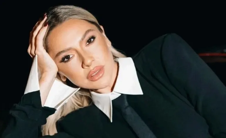 Hadise: “Bu Ülkede Acilen Bir Şeyler Değişmeli!”