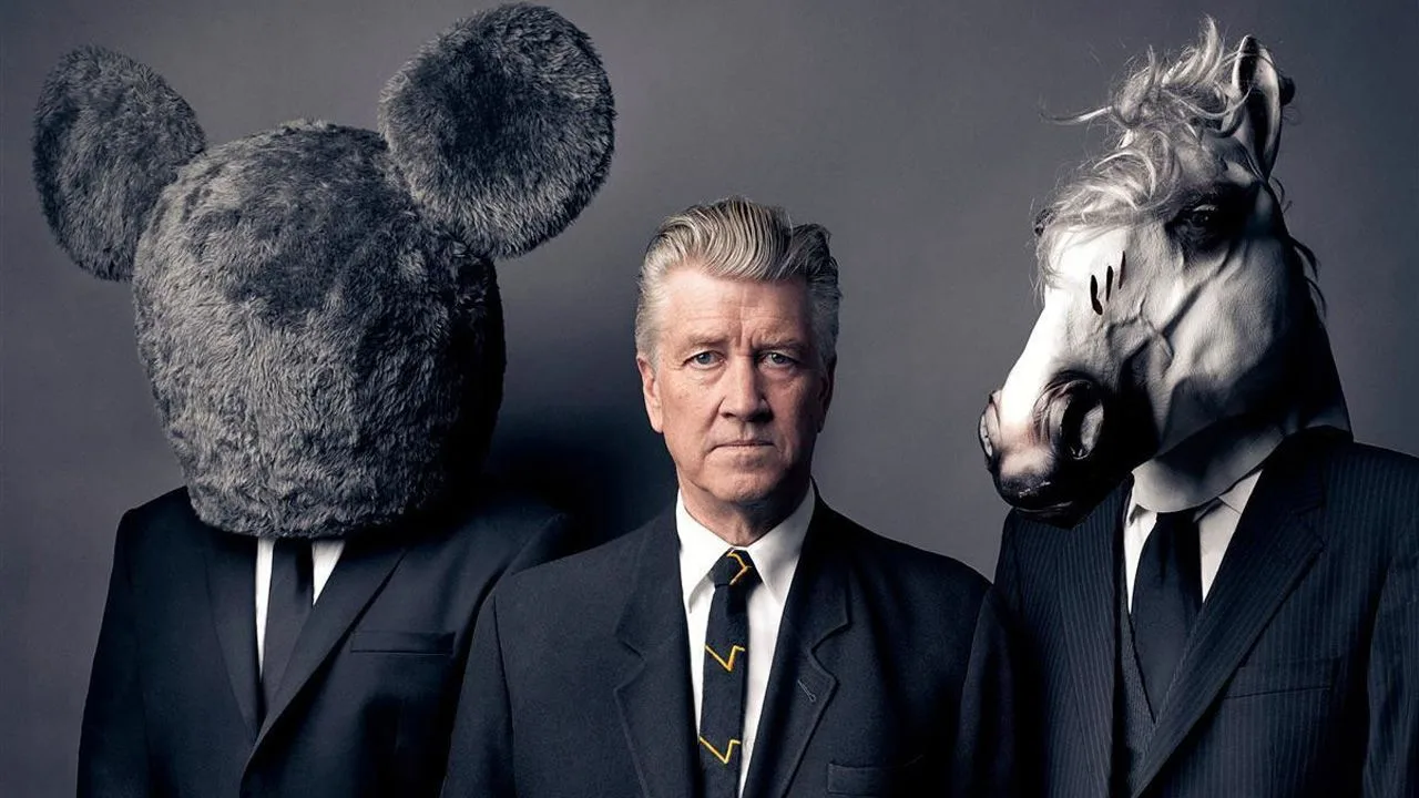 David Lynch’ten Sigara İçenlere Uyarı: “Ağır Bir Bedel Ödemek İstemiyorsanız Bırakın”