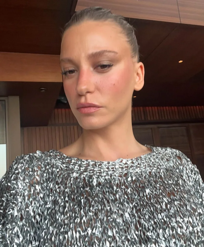 Hande Erçel ve Serenay Sarıkaya'nın New York "Dump"ı Sosyal Medyada Fırtına Yarattı!