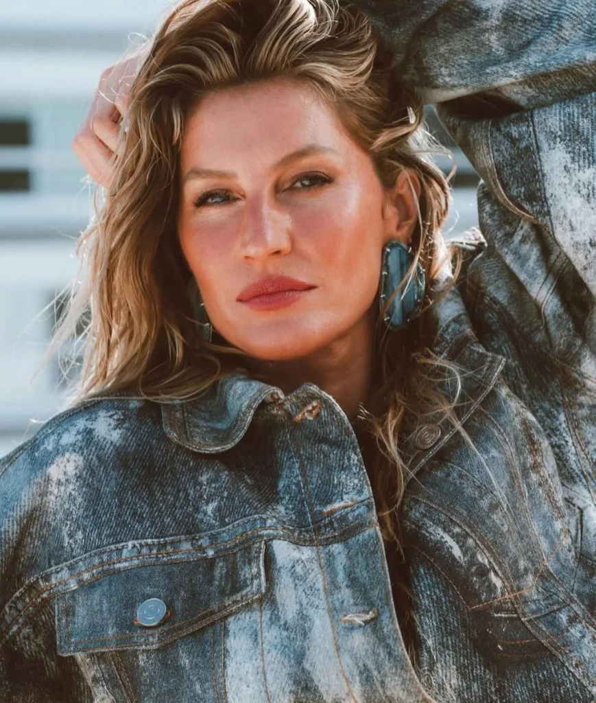 Gisele Bündchen'den Hayranlarına İlham: "Hayatın Bir Rehberi Yoktur"