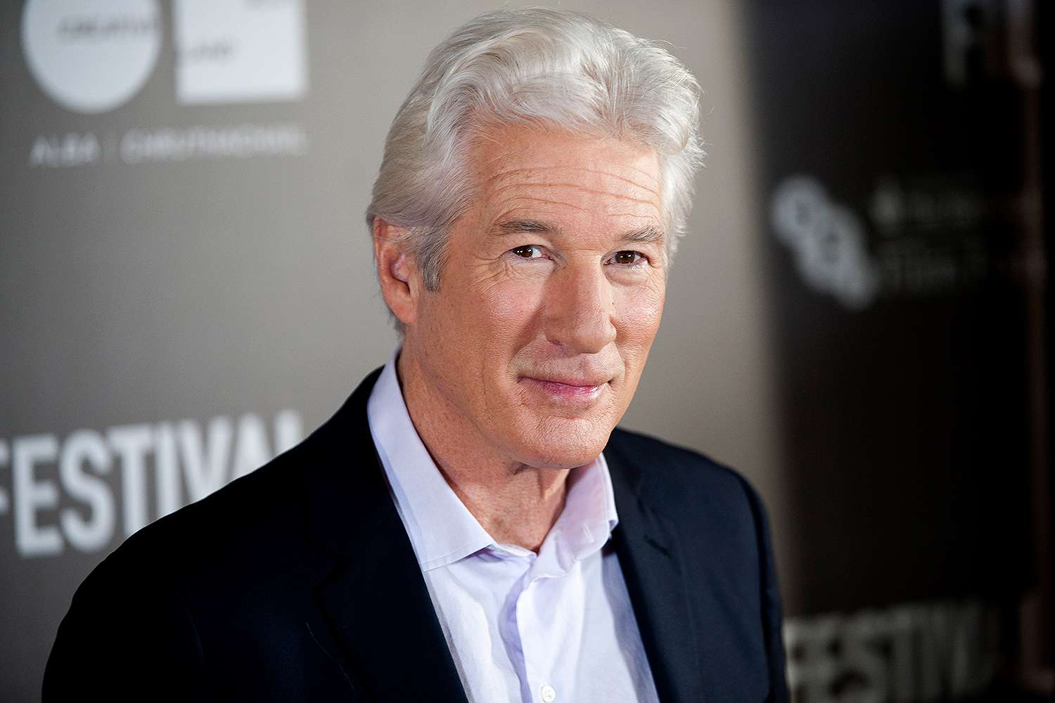 Hollywood’un İkonu Richard Gere, ABD’yi Terk Etme Kararı Aldı