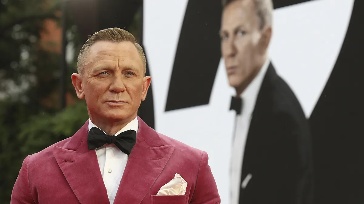 Daniel Craig’den Brimscombe Mill’e 50 Bin Sterlinlik Destek