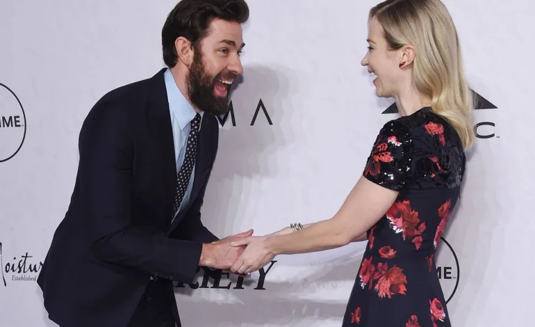 Emily Blunt, John Krasinski’nin En Seksi Erkek Unvanını Kutladı