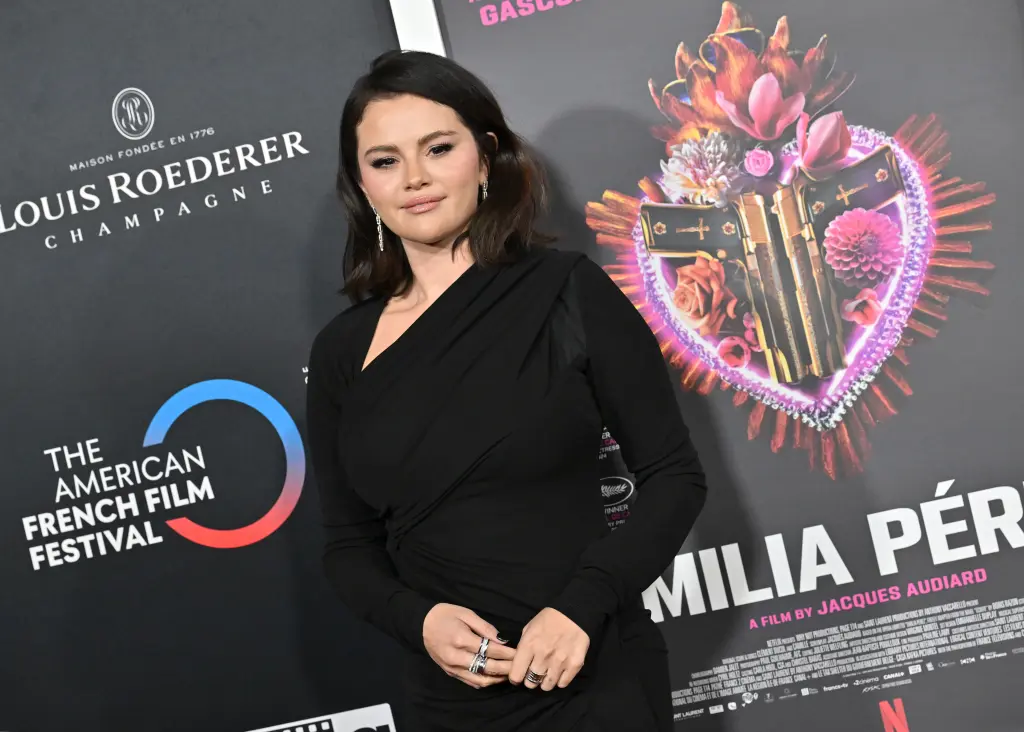 "Emilia Pérez" Galasında Selena Gomez’e Yapılan Vücut Eleştirilerine Cevap Geldi