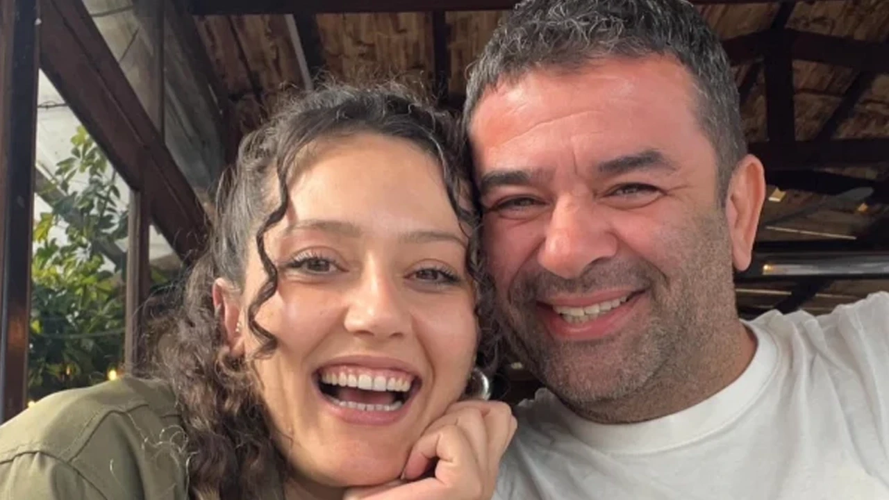 Bülent Şakrak Yeni Aşkını Sosyal Medyada İlan Etti!