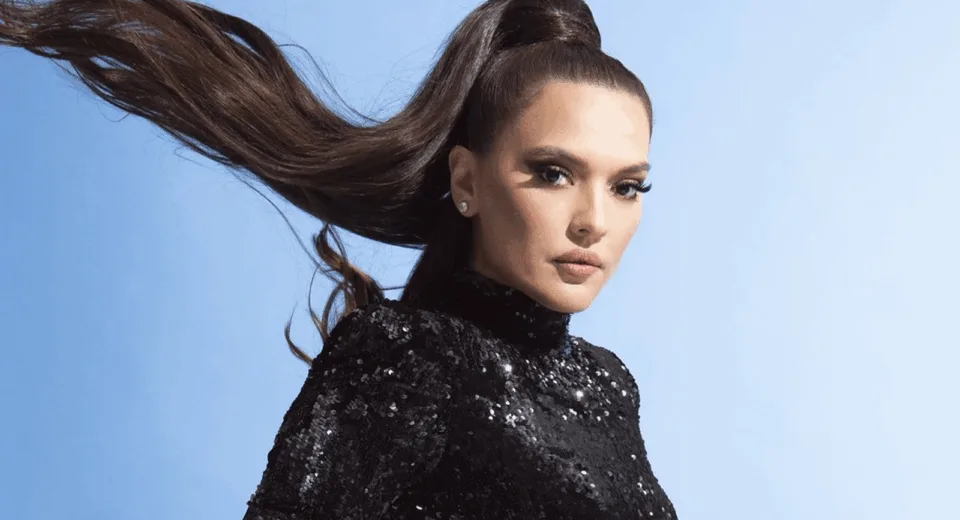 Demet Akalın’dan Bodrum Fiyatlarına Sert Tepki: “Kahvaltıya 1850 Lira Verdik!”