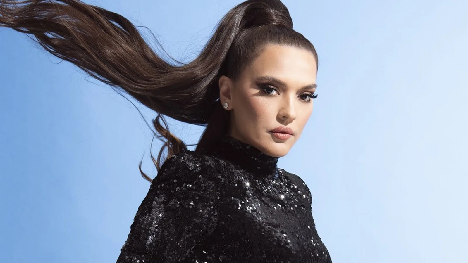 Demet Akalın’dan Bodrum Fiyatlarına Sert Tepki: “Kahvaltıya 1850 Lira Verdik!”