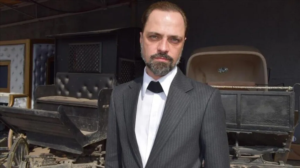 Ertan Saban’dan Yeni Proje: “İtiraf” Dizisiyle Geri Dönüyor