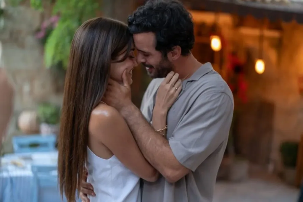 Hande Erçel ve Barış Arduç, “Queen Of Tears” ile Ekranlara Geri Dönüyor