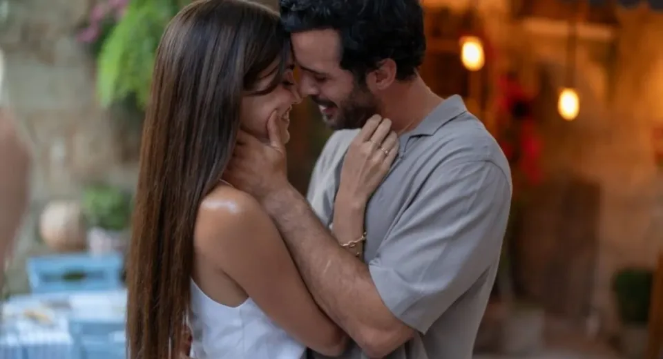 Hande Erçel ve Barış Arduç, “Queen Of Tears” ile Ekranlara Geri Dönüyor