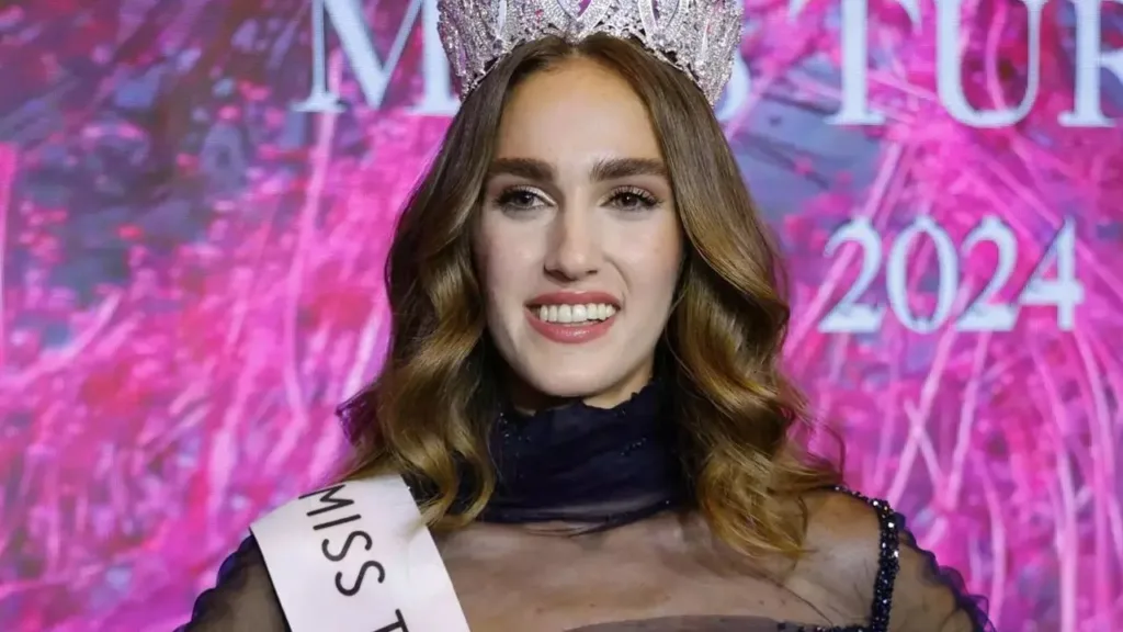 İdil Bilgen, Miss World'de Türkiye'yi Gururlandırdı: Çeyrek Finale Kaldı!
