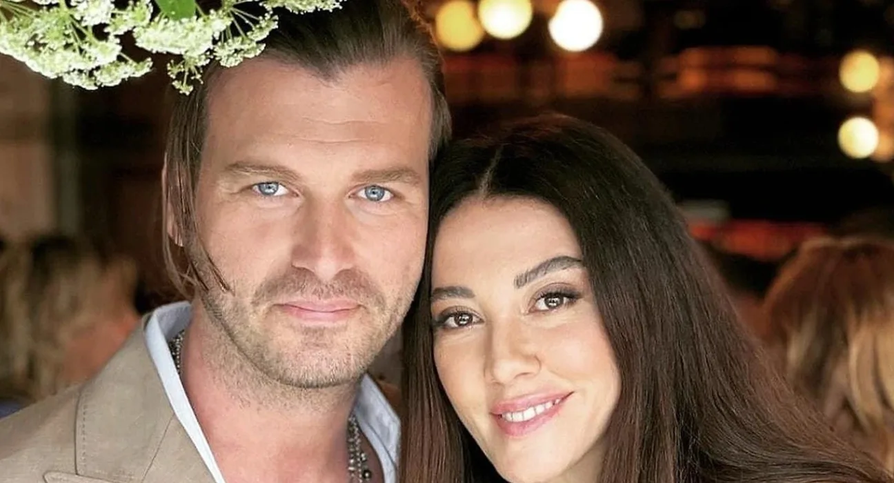 Kıvanç Tatlıtuğ ve Başak Dizer'den Barselona'da Aşk Dolu Kare
