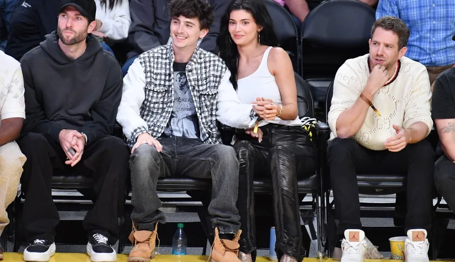 Kylie Jenner ve Timothée Chalamet'in Şıklık Dolu Maç Görünümü