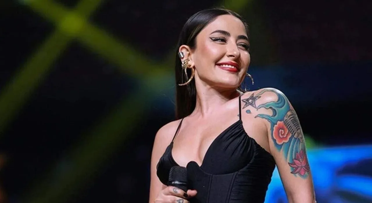 Melek Mosso’dan Estetik Tepkisi: "Kepçe Kulaklarımı Asla Düzelttirmem"