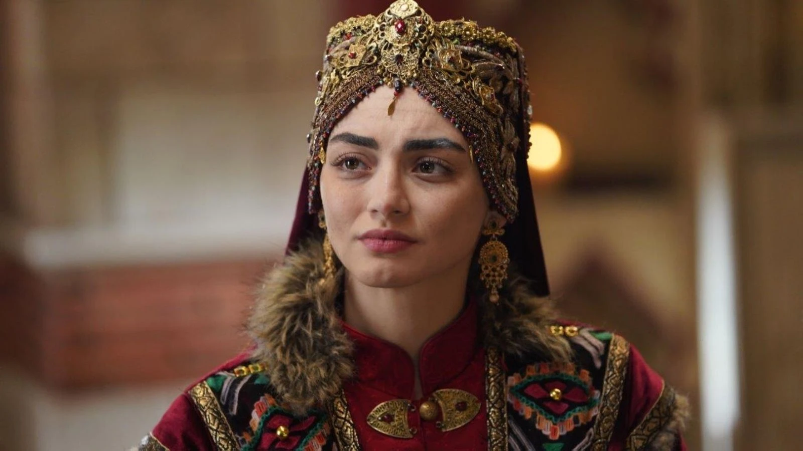 Özge Törer, “Yılın En İyi Kadın Dizi Oyuncusu” Ödülünü Kazandı!