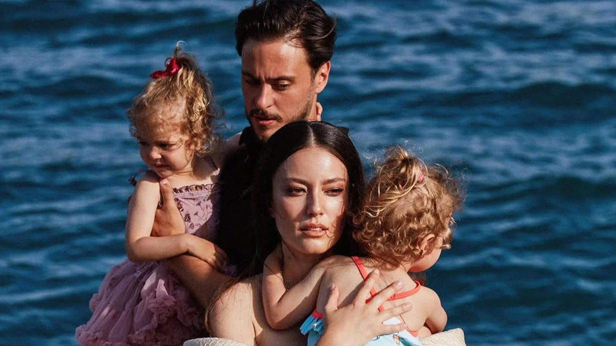 Pelin Akil ve Anıl Altan Boşanma Kararını Yaz Sonuna Ertelediler: Ayrılık İddiaları Devam Ediyor