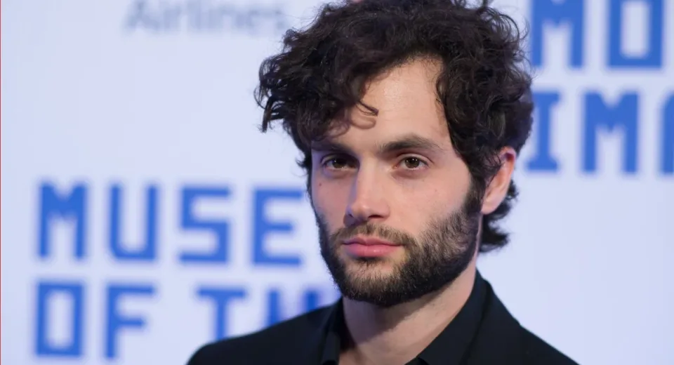 Penn Badgley: Başucumda Kur'an-ı Kerim Var