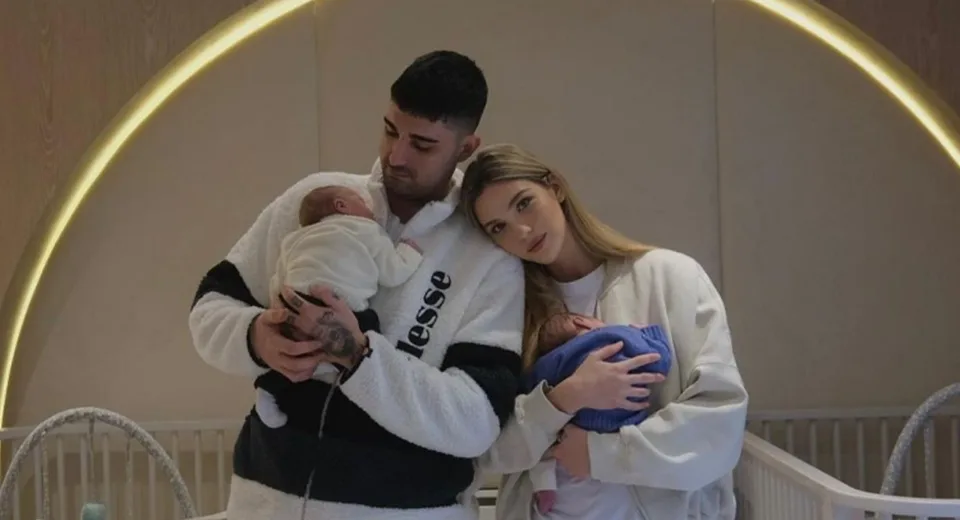 Yasemin Şefkatli İkizlerinin Ameliyat Sonrası Sağlık Durumunu Açıkladı