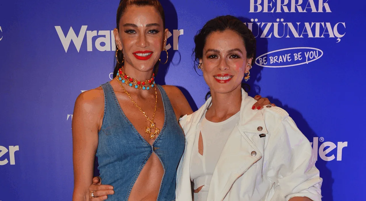 Berrak Tüzünataç ve Özge Özpirinçci, Bodrum'da Yaza Merhaba Dedi!