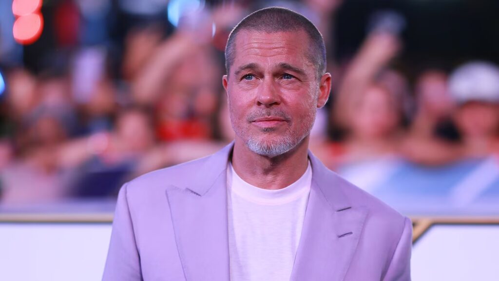 Brad Pitt, Genç Sevgilisi Ines de Ramon’la Tarzını Baştan Yarattı