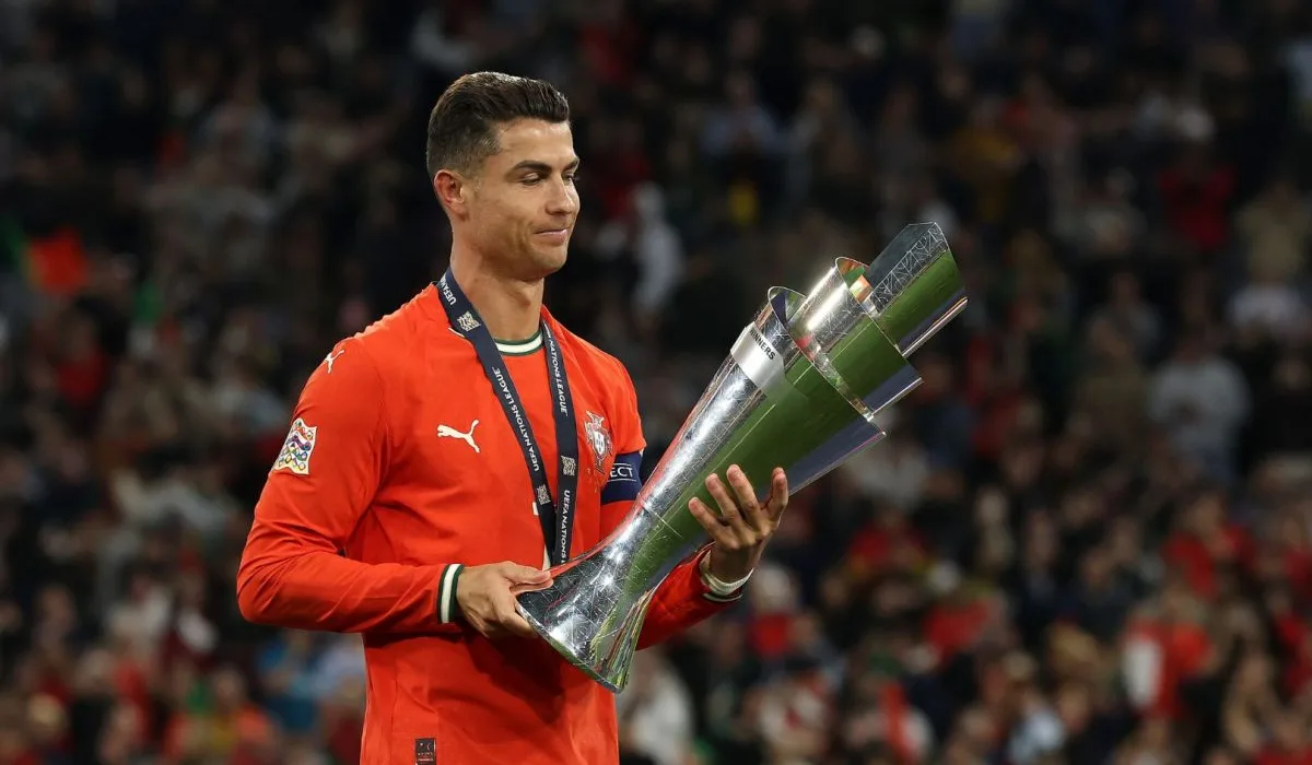 Cristiano Ronaldo'dan Hem Zafer Hem Aşk Dolu Kutlama