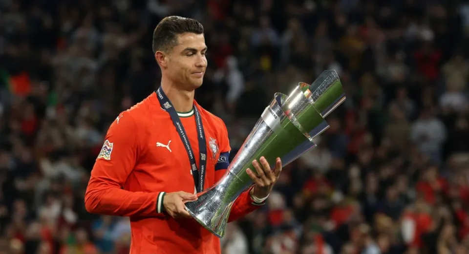 Cristiano Ronaldo'dan Hem Zafer Hem Aşk Dolu Kutlama