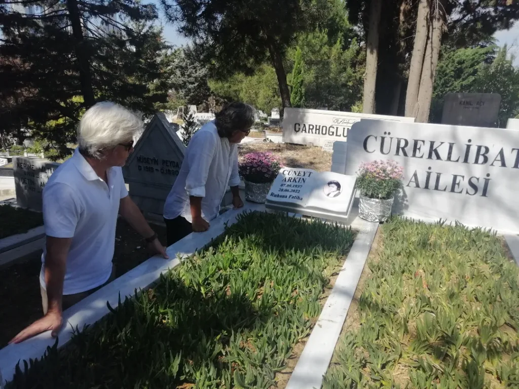 Cüneyt Arkın 3. Ölüm Yıldönümünde Duygusal Sözlerle Anıldı