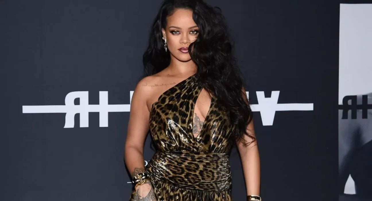Çocukların Kalbindeki Tahtını Bırakmıyor: Rihanna, Yılın İkonu Seçildi!