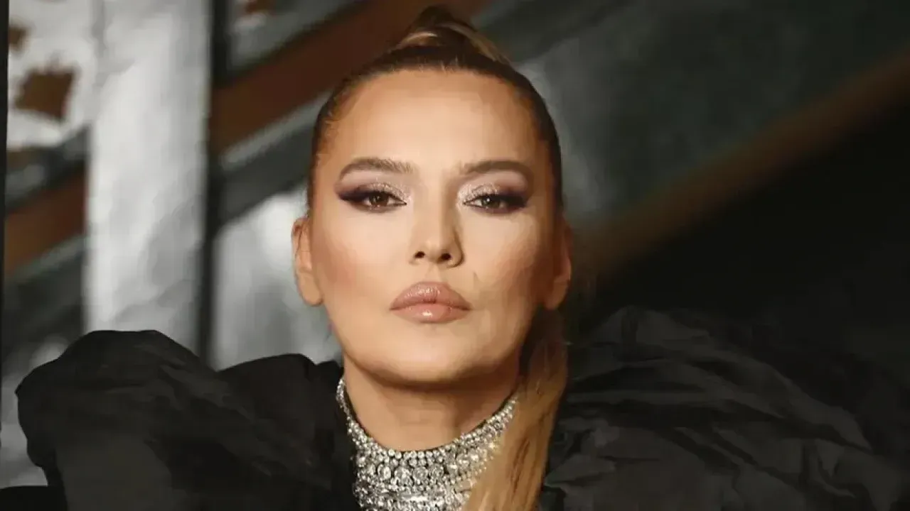 Demet Akalın