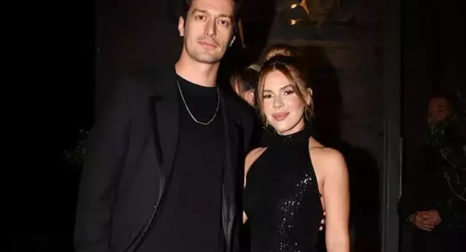 Feyyaz Şerifoğlu Geleneklere Uydu: Merve Dinçkol’un Kına Gecesine Sürpriz Baskın!