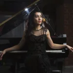 Özge Gürel’e İtalya’dan “Uluslararası Yıldız” Ödülü