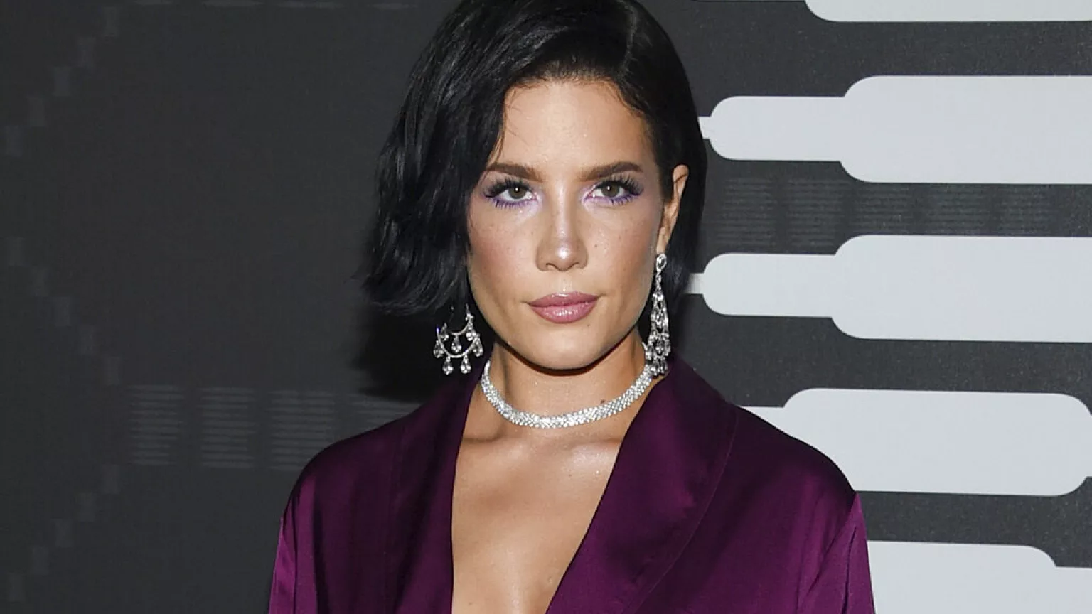 Halsey'den Türk Hayranlarına Duygusal Mesaj: “Türkiye, Kalbimin Parçası”