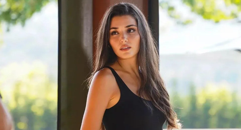 Hande Erçel’in Yeni İmajı Olay Yarattı: Balyaj Dokunuşuyla Fark Yarattı
