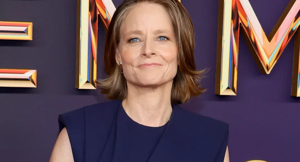 Oscar’lı Yıldız Jodie Foster, Mütevazı Tavrıyla New York Metrosunda Görüntülendi