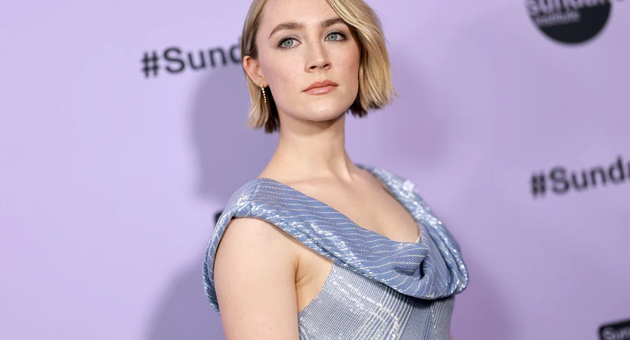 Saoirse Ronan İlk Çocuğuna Hamile: Hollywood’un Parlayan Yıldızı Anne Olmaya Hazırlanıyor