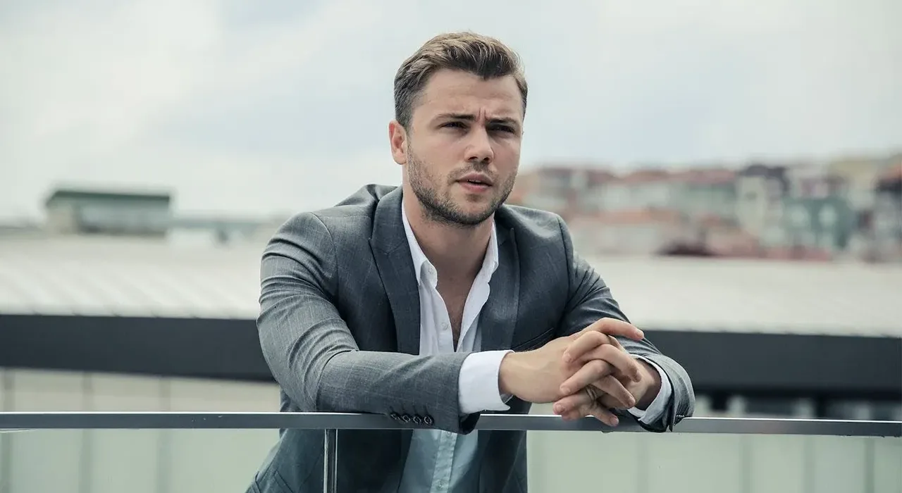 Tolga Sarıtaş Oğlunun İsmini Duyurdu: Paylaşımı Sosyal Medyada Gündem Oldu