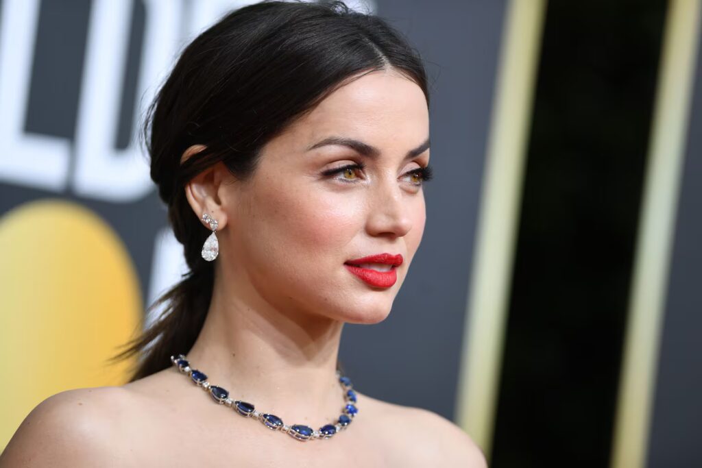 Ana de Armas, Nicole Kidman’la Dalga Geçen Paylaşımı Beğendi