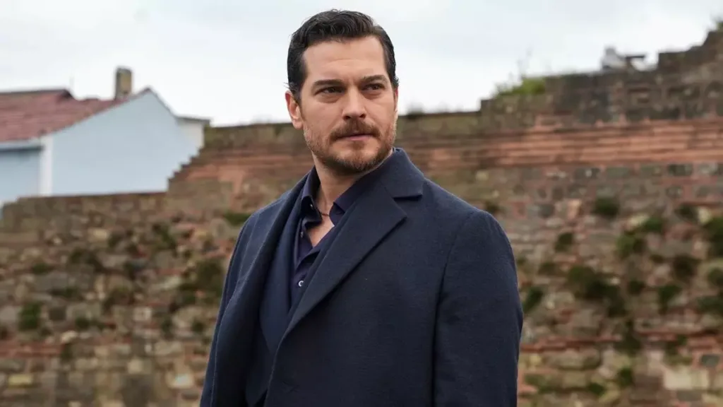 Çağatay Ulusoy’dan Radikal İmaj Değişikliği! Sakalsız Hali Olay Yarattı