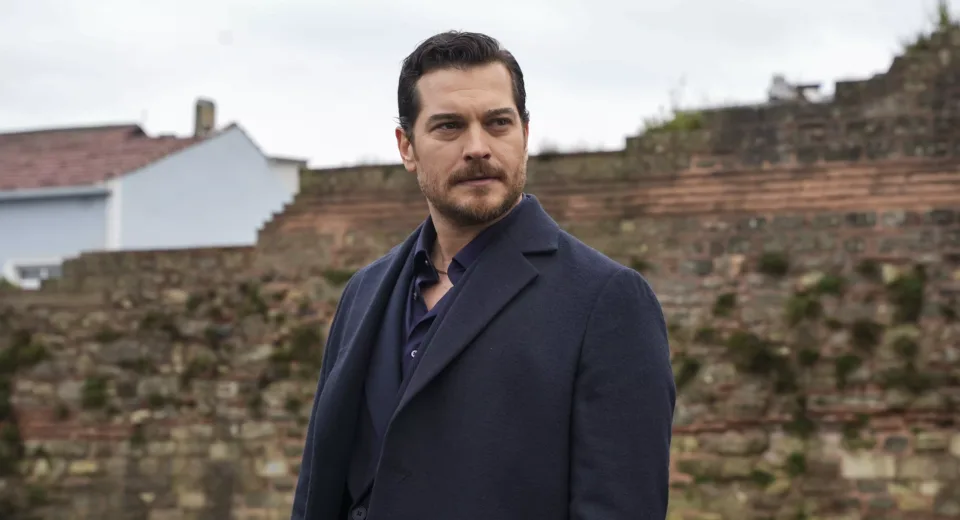 Çağatay Ulusoy’un Yeni İmajı Sosyal Medyayı İkiye Böldü!