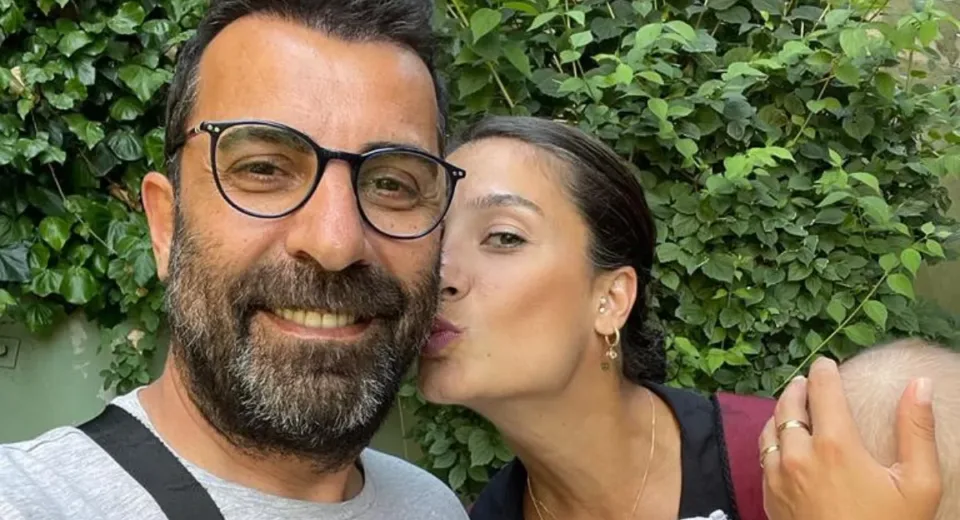 Emre ve Gizem Karayel’den Hem Sinema Sürprizi Hem Bebek Müjdesi