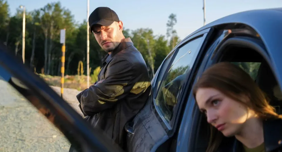 HBO Max’in Yeni Bombası: Kaosun Anatomisi’nden İlk Kareler Heyecan Yarattı!