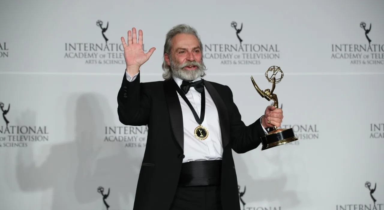 Haluk Bilginer'den Melisa Döngel Yorumu: “Sosyal Medyayı Fazla Takip Etmeyin!”