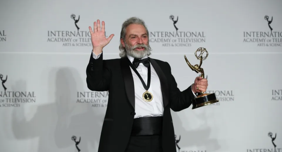 Haluk Bilginer'den Melisa Döngel Yorumu: “Sosyal Medyayı Fazla Takip Etmeyin!”