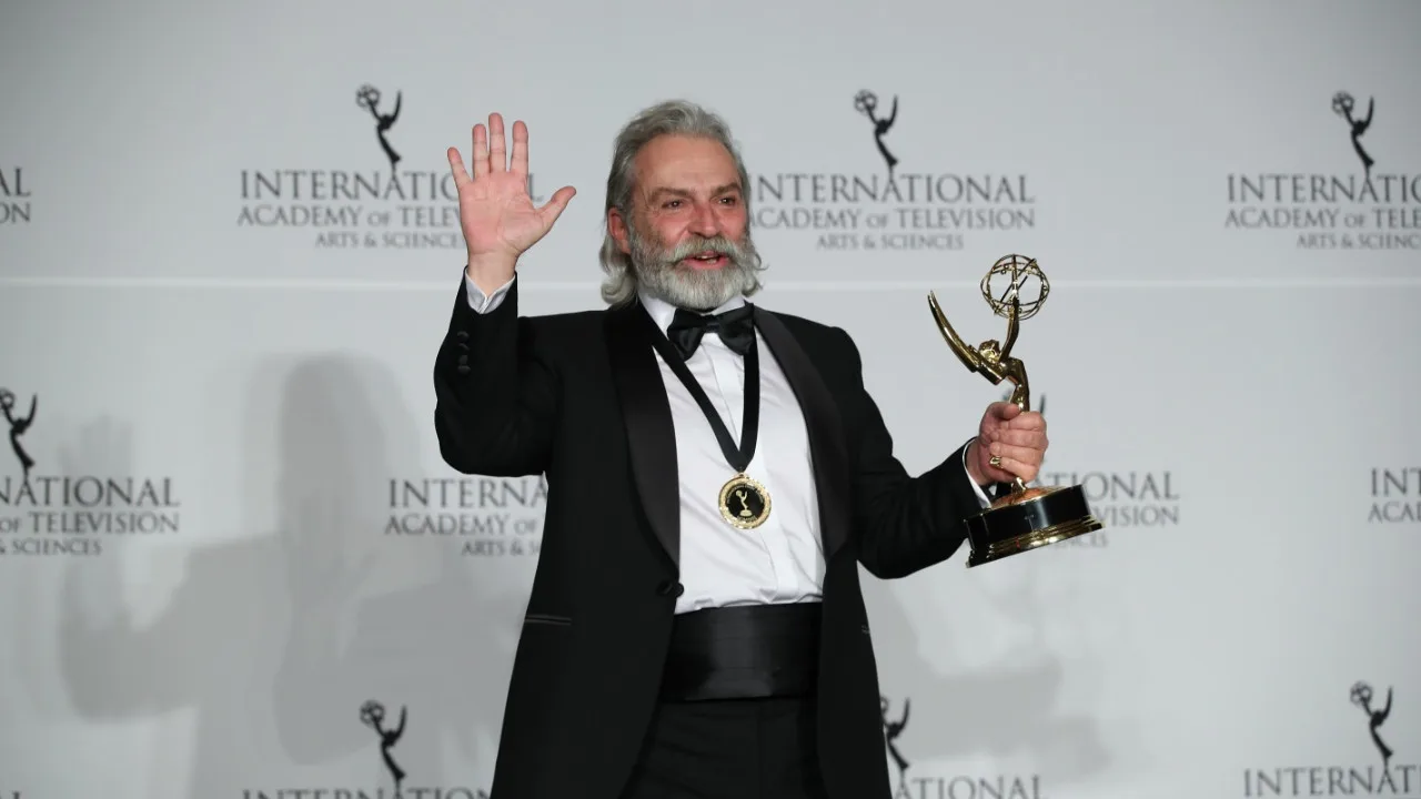 Haluk Bilginer'den Melisa Döngel Yorumu: “Sosyal Medyayı Fazla Takip Etmeyin!”