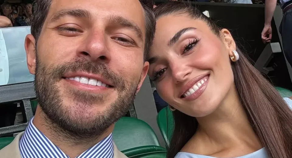 Hande Erçel ve Hakan Sabancı Lüks Tatil Rotasını Yunan Adaları’na Taşıdı