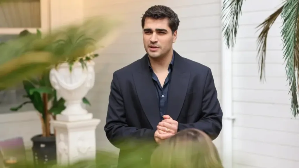 Mert Ramazan Demir, Yeni Aşkıyla Akyaka Tatilinde Görüntülendi!