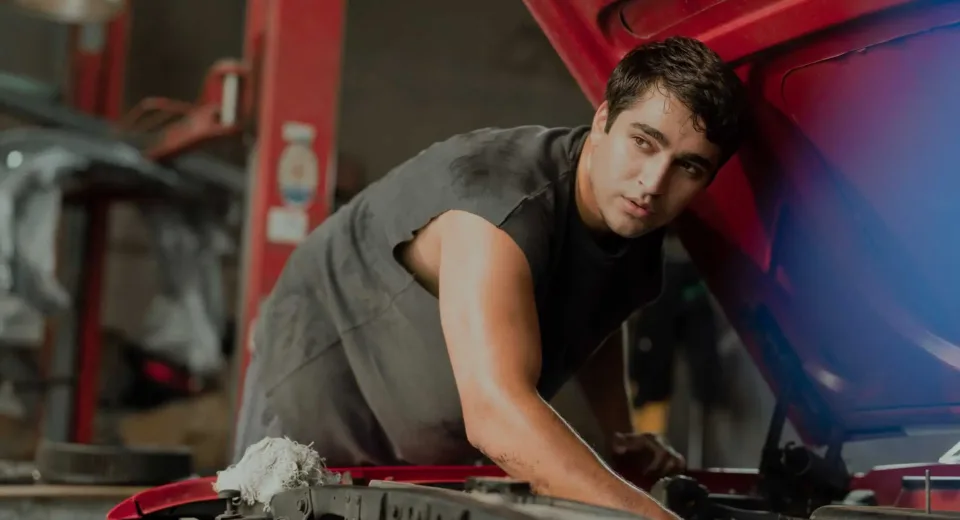 Mert Ramazan Demir’li Metruk Adam 22 Ağustos’ta Netflix’te Yayında!