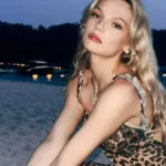 Bade İşçil’in Mütevazı Tatil Yolculuğu Gündemde: Işıltılı Hayattan Uzak, Sade Bir Tercih
