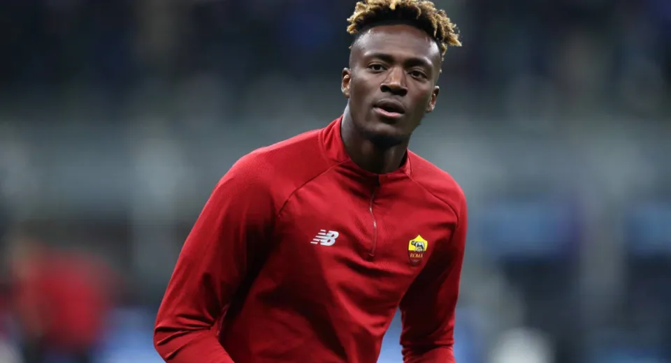 Tammy Abraham’dan Romantik Teklif: Beşiktaş’a Gelmeden Aşkını Taçlandırdı